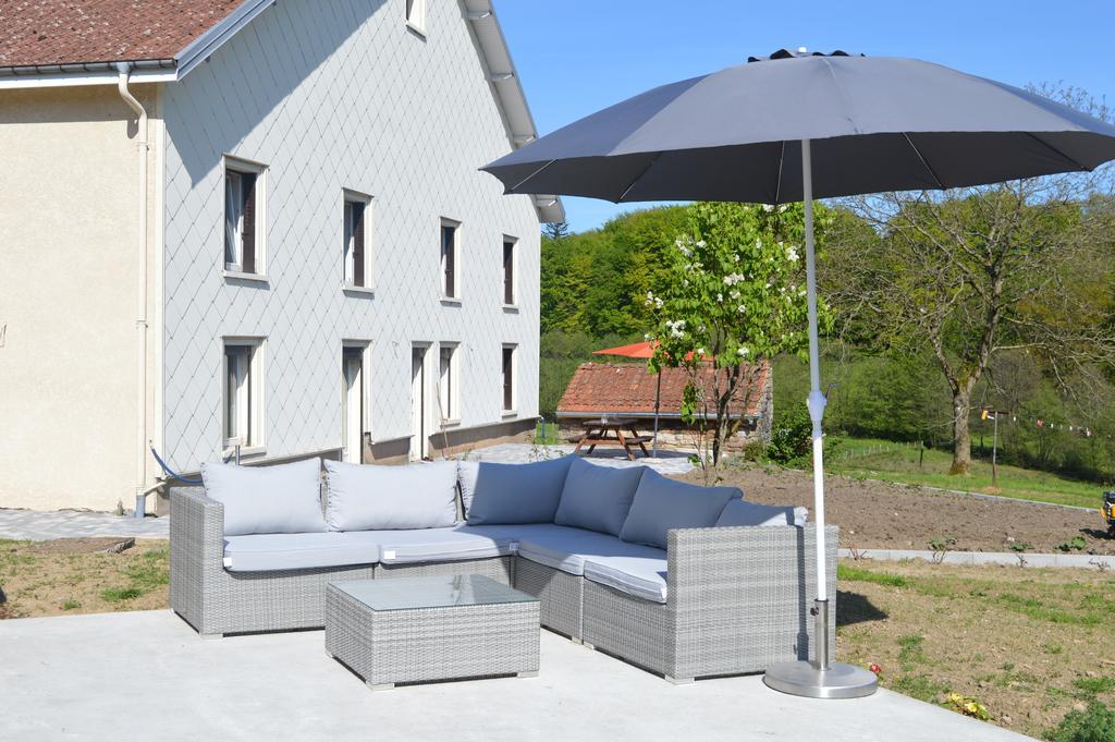 Chambres Et Table D'Hotes La Trottelee Bellefontaine  Exterior foto